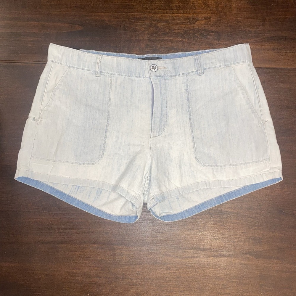 Vince Chambray Denim Thin Shorts Womens 29 Blue Light Wash MidRise Pocket Casual
